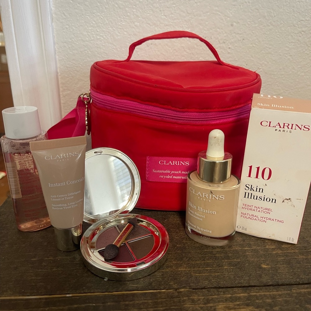 Clarins bundle! Make up